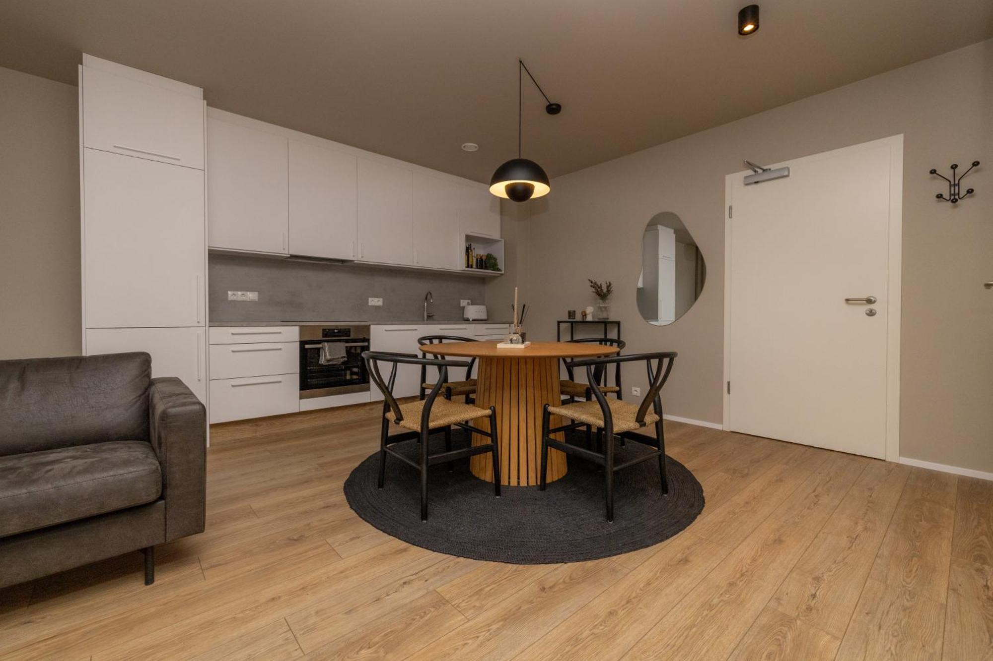 Modern Flat In Reykjavik, Ulfarsardalur Apartment Bagian luar foto